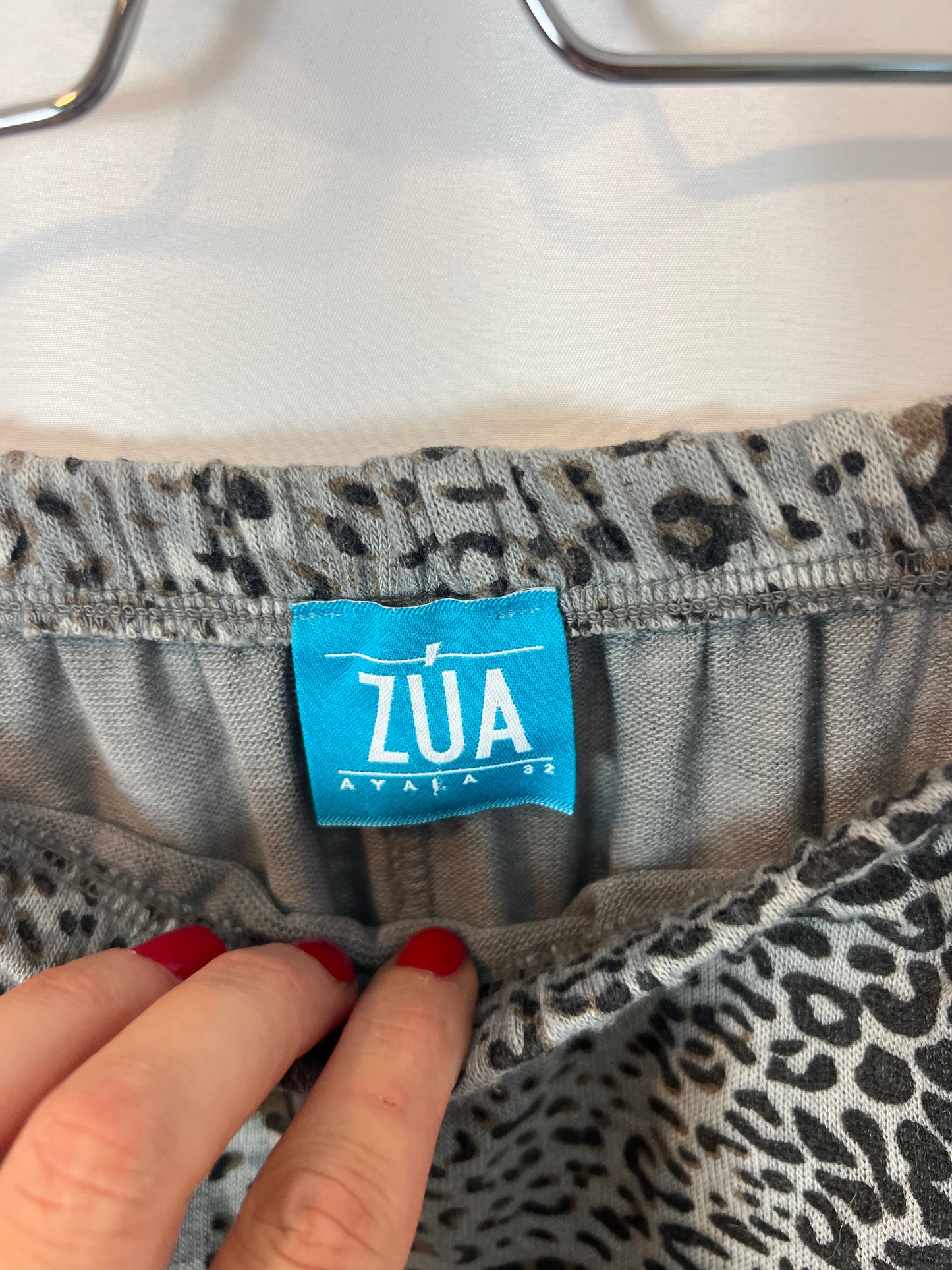 ZÚA. Animal print knit midi skirt. TS