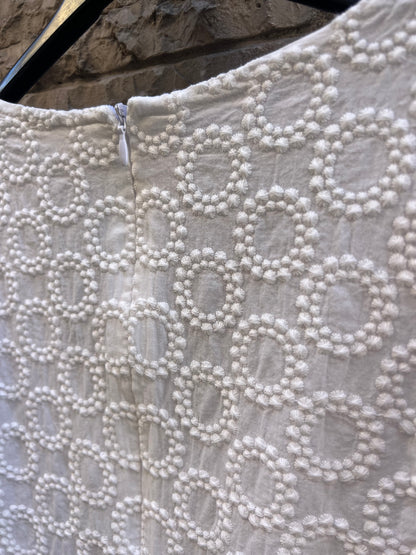 CALATEA. Vestido midi blanco bordados. T M