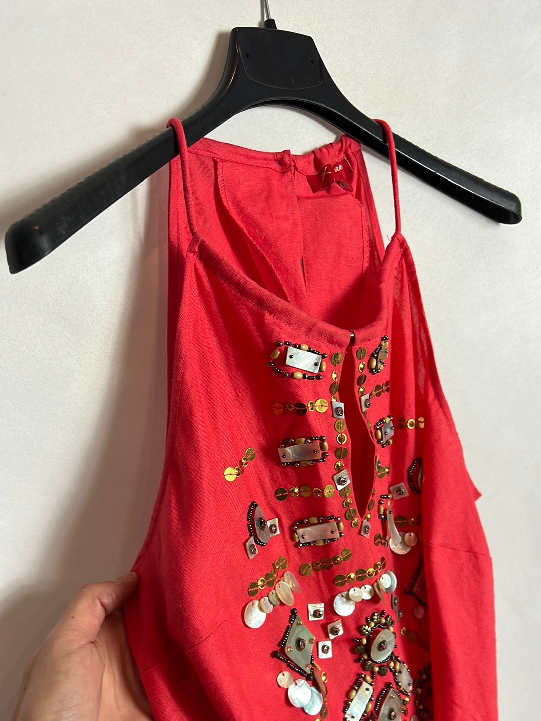 DERHY K. Red linen and rhinestone top. TM