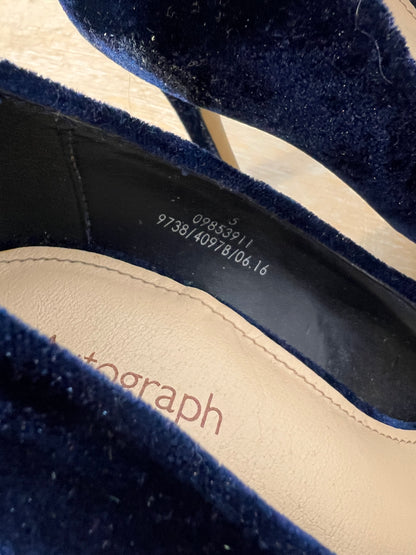 AUTOGRAPH. Salones azules terciopelo. T 38