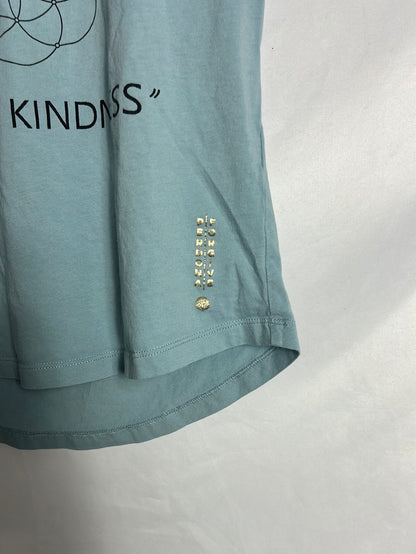 BINDU. Camiseta azul claro letras. T S