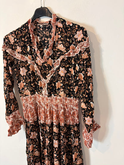 COOSY. Vestido largo estampado vuelo