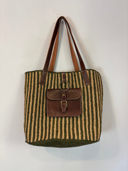 Bolso maxi rafia con piel