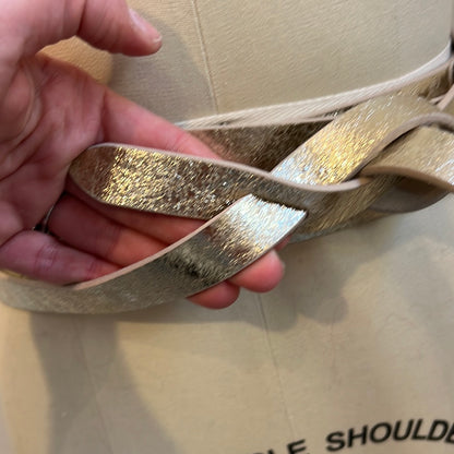 ISABEL MARANT. Cinturón piel dorado  vueltas. T U
