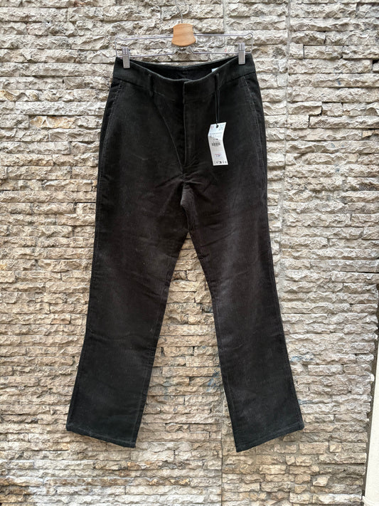 ZARA. Pantalón recto pana
