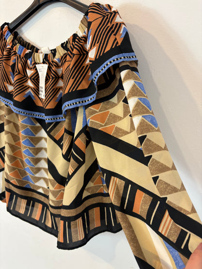 H&amp;M. Printed off-the-shoulder blouse. Size 38