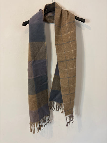 JOHNSTONS OF ELGIN. Bufanda cuadros cashmere