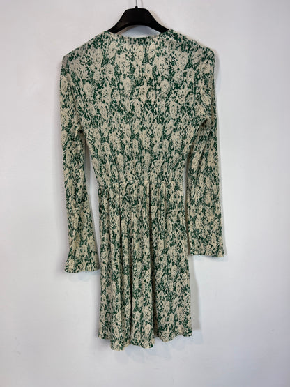 MANGO. Vestido corto plisado tonos verdes. T XXS