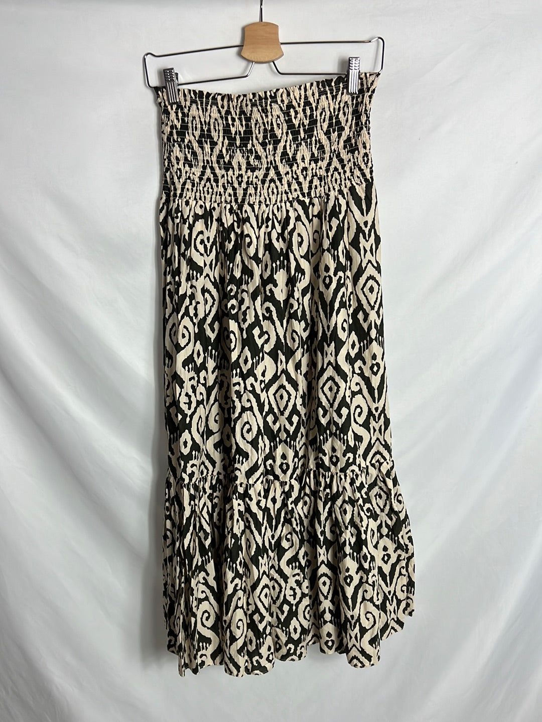 ZARA. Printed long skirt/dress. Ts
