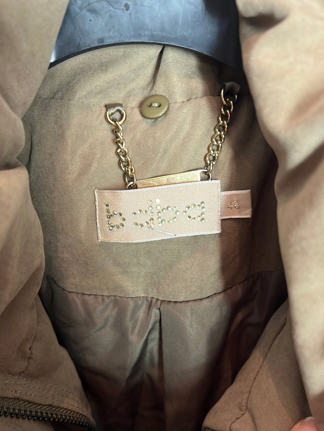 BDBA. Khaki beige quilted coat. T 40 (M)