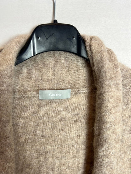 CRU TRIO. Cárdigan beige lana. T 40