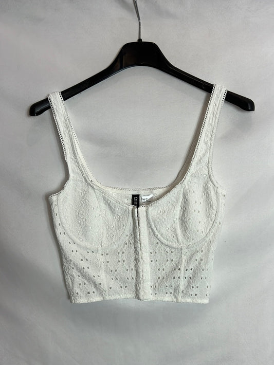H&M. Crop top blanco corchetes. T 38
