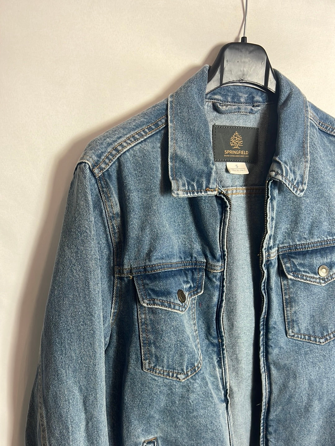 SPRINGFIELD. Zip-up denim jacket. TS