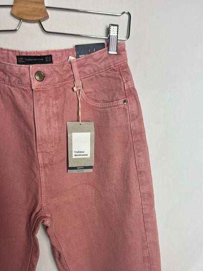 ZARA. Denim mom fit rosa claro. T 36