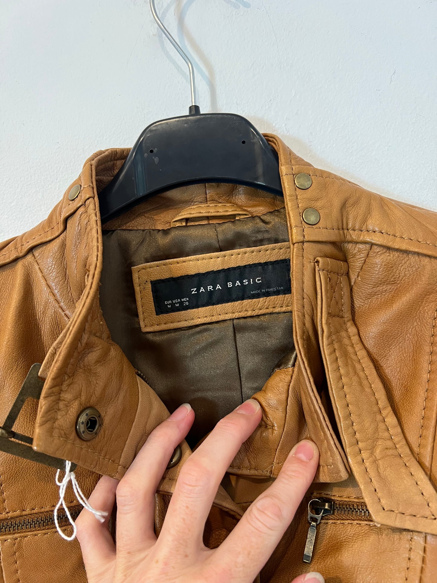 ZARA. Chaqueta piel bolsillo T.m