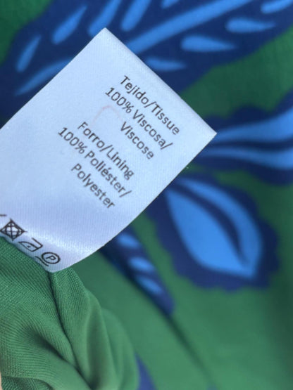 LADY PIPA. Vestido largo verde hojas detalle escote