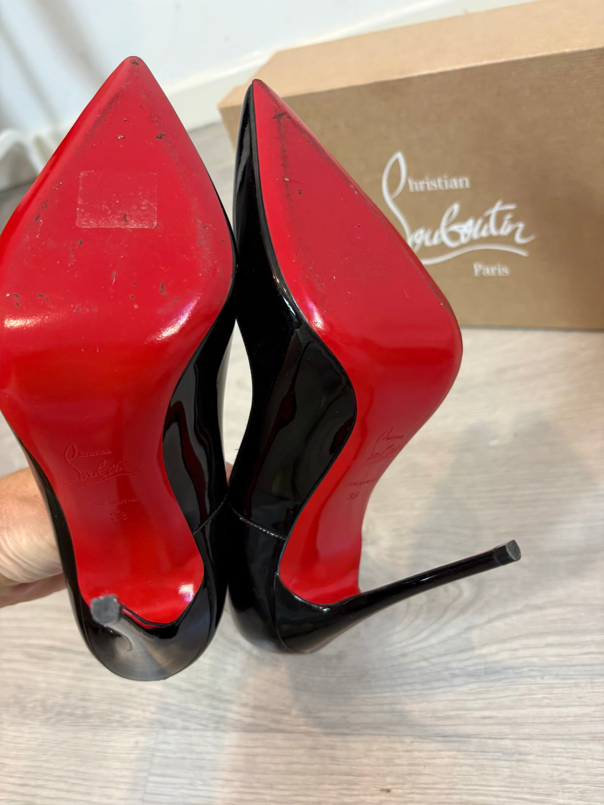 LOUBOUTIN. So Kate 120 tacones charol negros. T 38