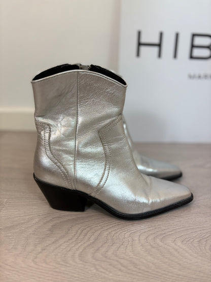 ZARA. Botines plateados cowboy. T 38
