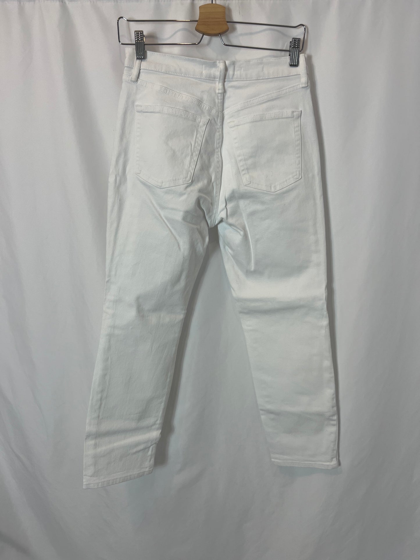 MANGO. White straight-leg denim. Size 38