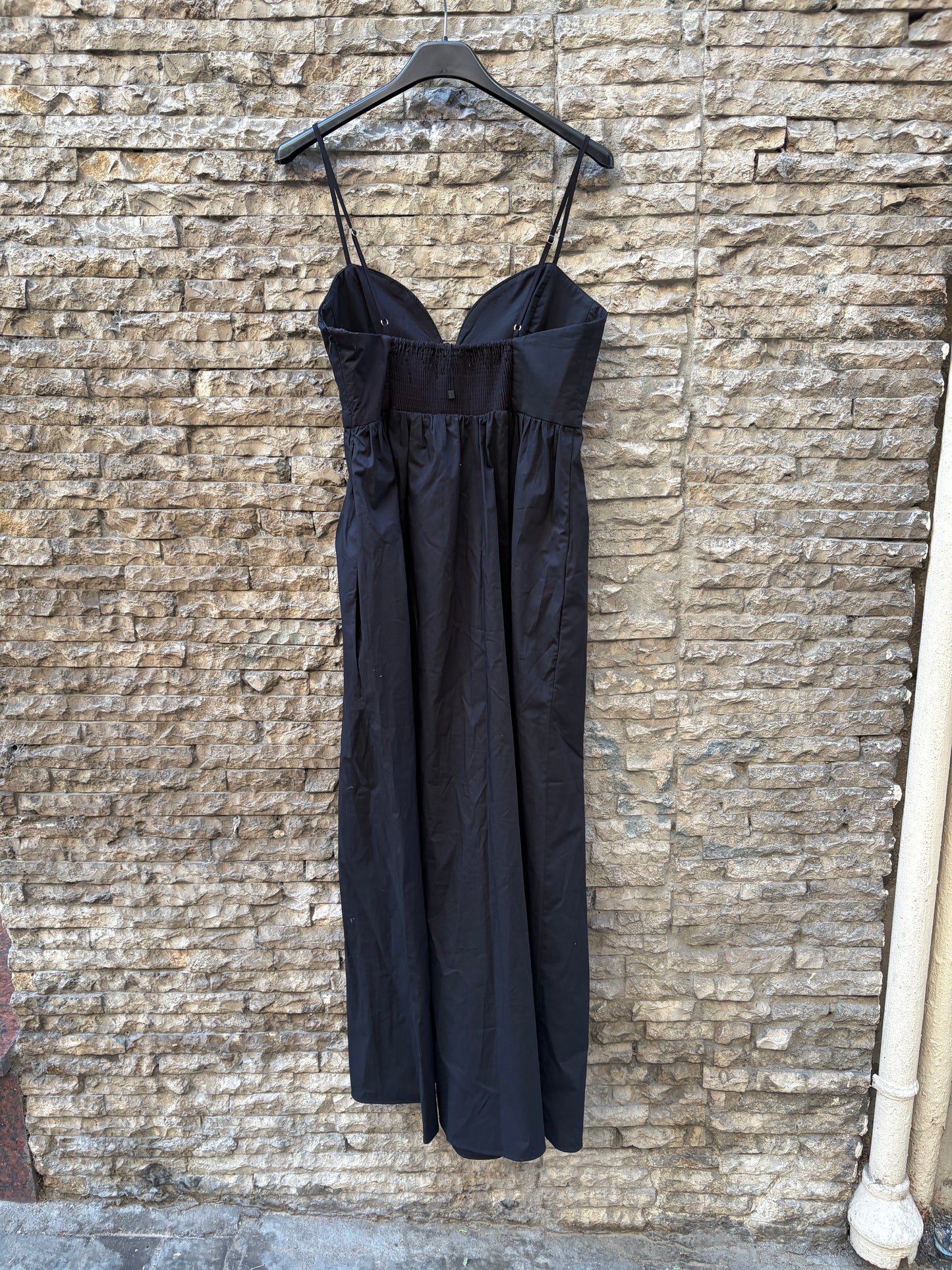 ZARA. Long dress with neckline detail. TS