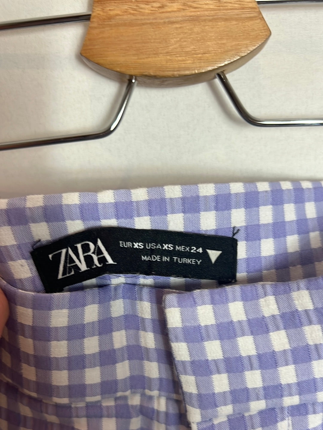 ZARA. Pantalón cropped vichy . T XS