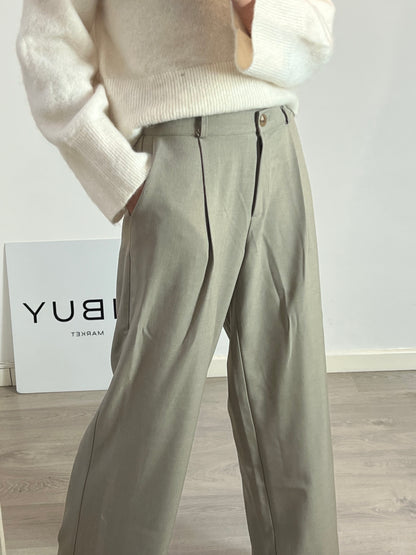 STOREST. Beige wide-leg trousers with a TM waist