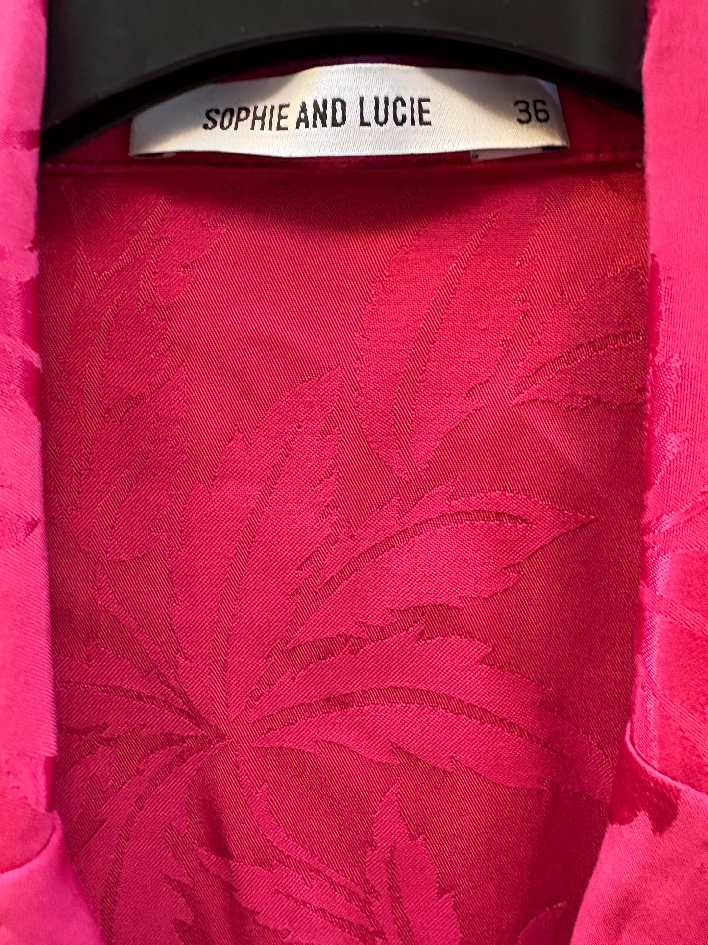 SOPHIE&LUCIE. Total look fucsia fluido. T 36