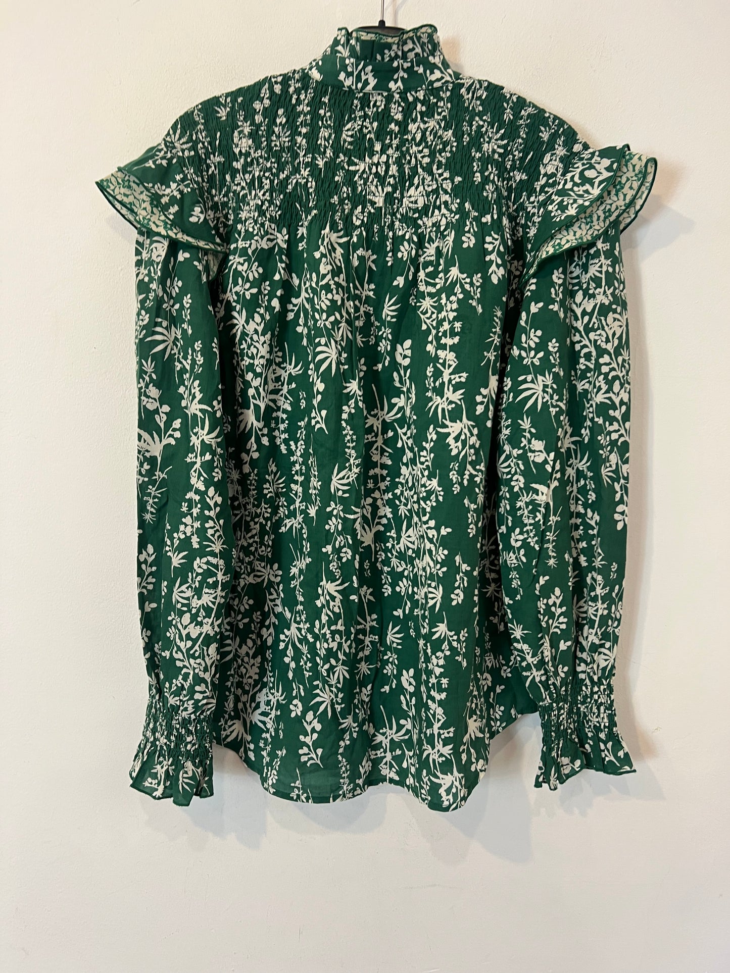 BERENICE. Blusa verde estampada