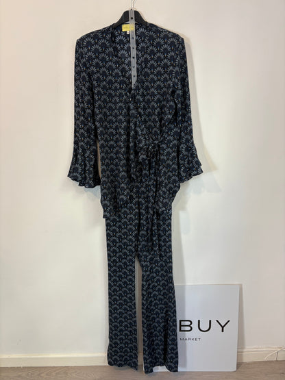 LADY PIPA. Total look azul estampado