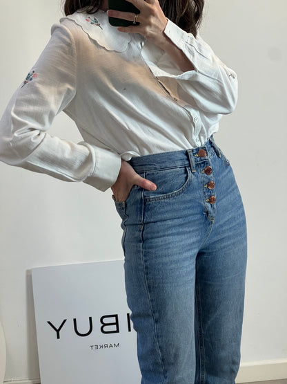 BALZAC. Blusa blanca bordados