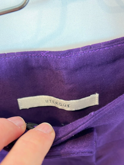 UTERQÜE. Pantalón culotte berenjena. T XS