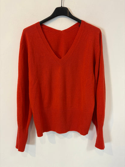 COMPTOIR DES COTONNIERS. Red cashmere V-neck sweater. T.S.