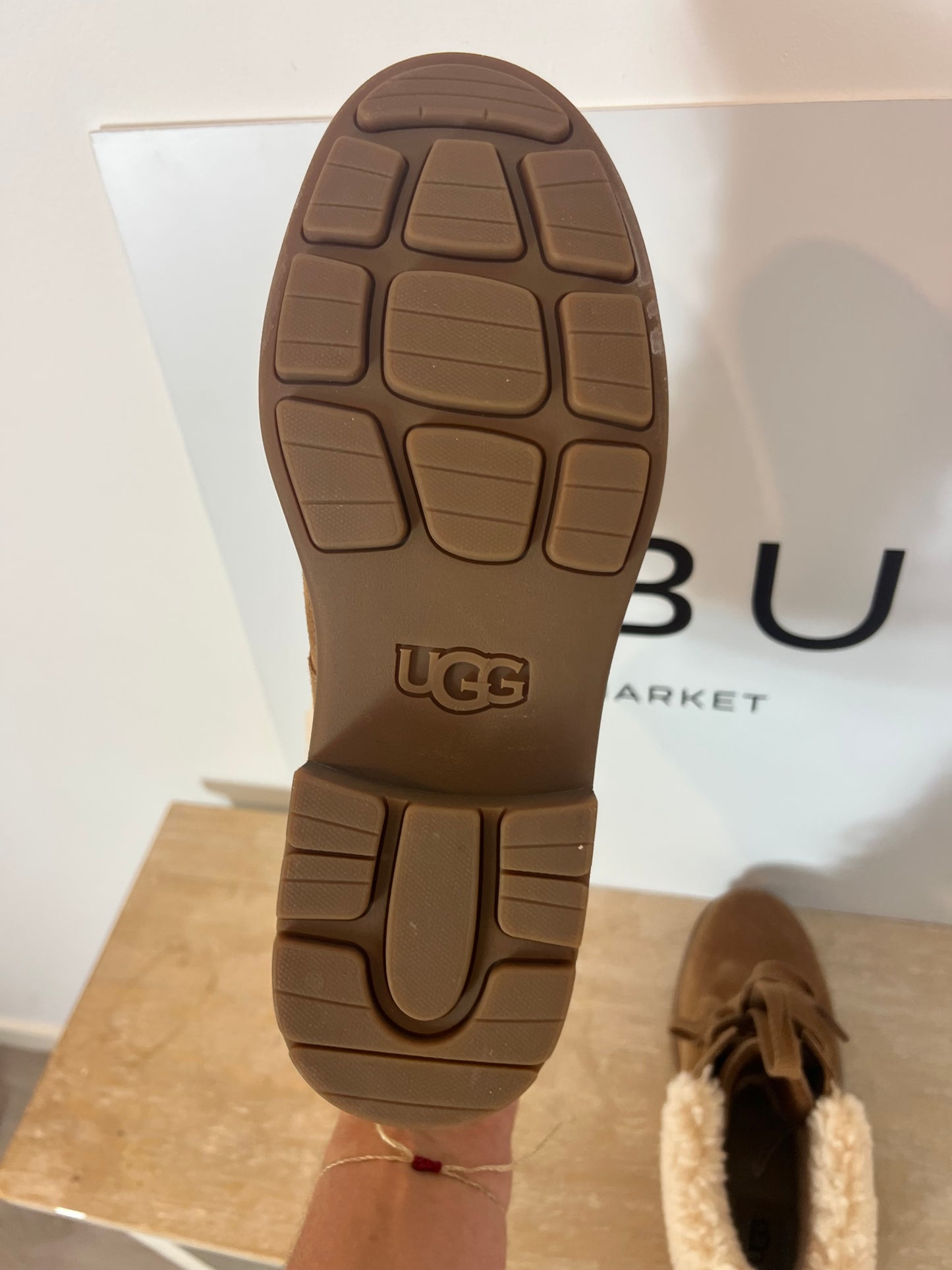 UGG.Botas camel piel borrego T.38
