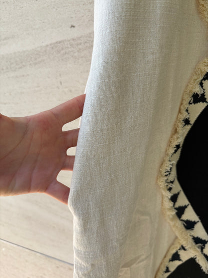 IQ COLLECTION. Beige embroidered Ts dress