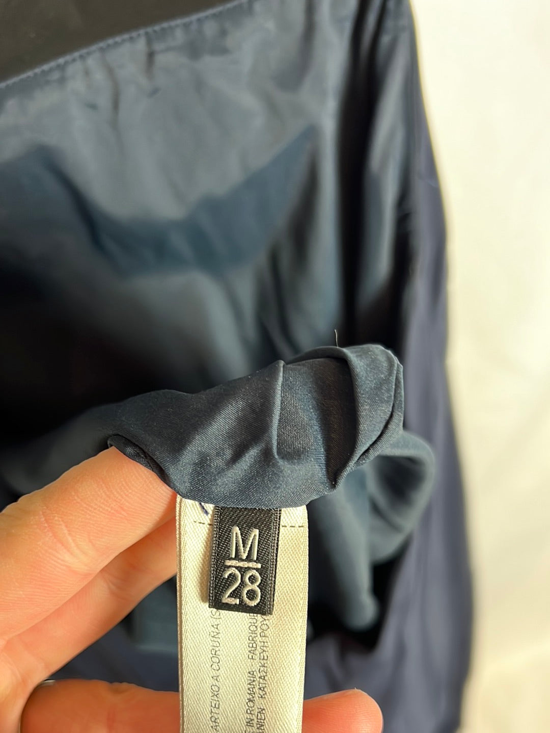 UTERQÜE . Vestido largo bicolor apreturas. T M