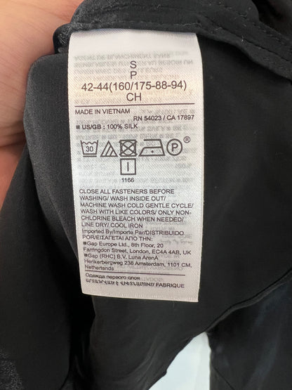 BANANA REPUBLIC. Black silk Ts blouse