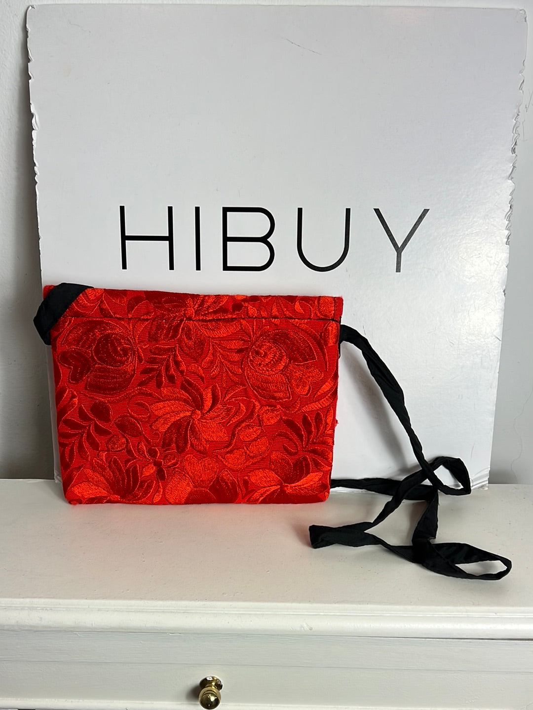 OTRAS. Bolso cartera rojo  textura