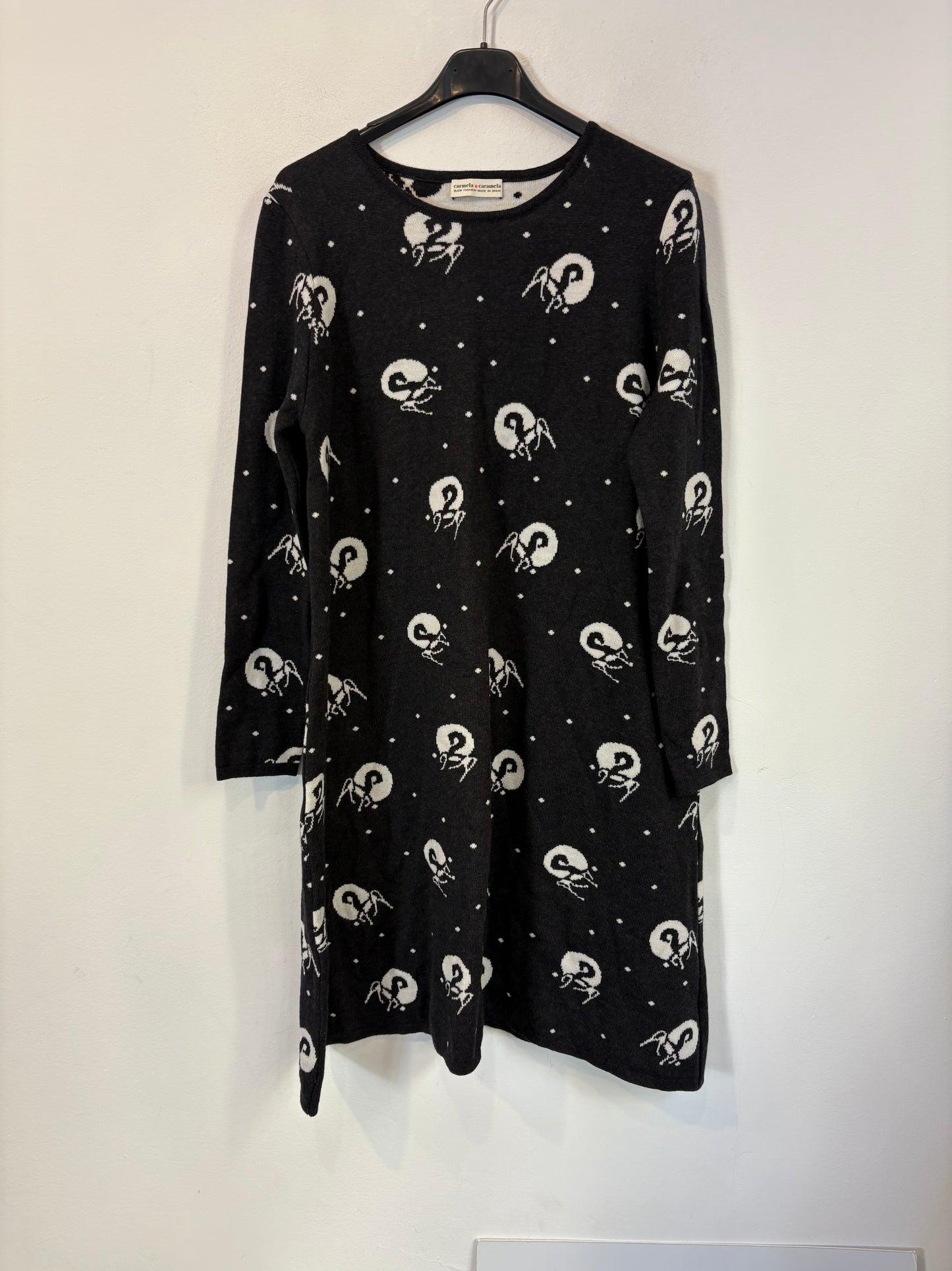 CARMELA CARAMELA. Vestido merino  dibujos