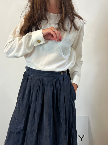 COOSY x MIGUEL PALACIOS. Blusa blanca costuras
