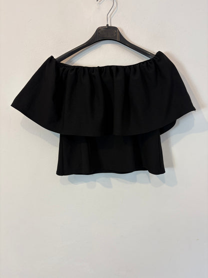 ZARA. Top negro volante