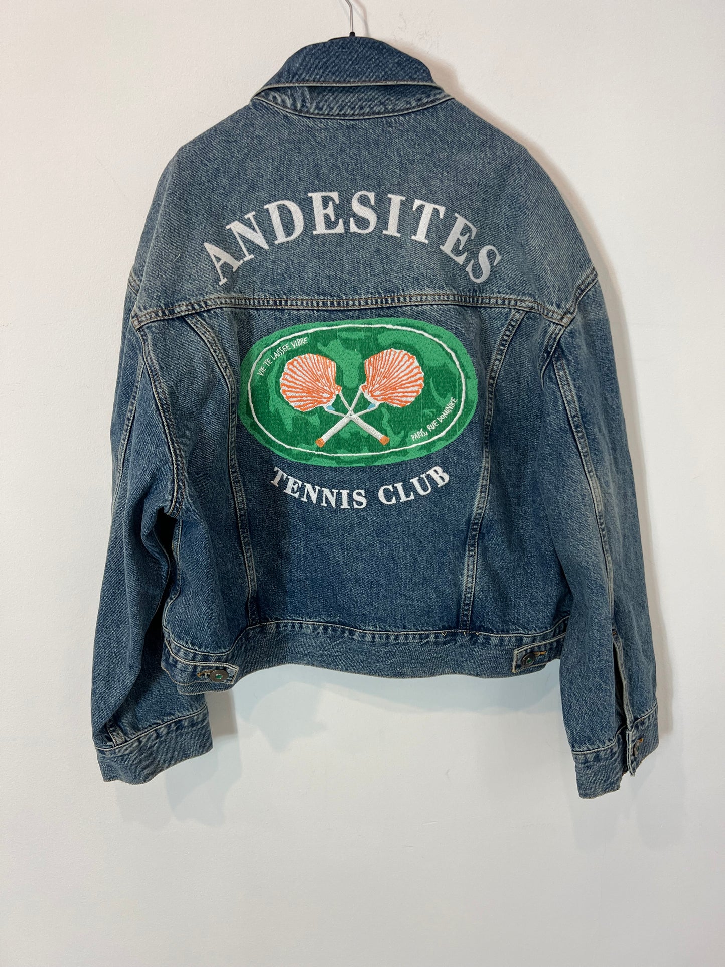ANDESITES. Cazadora denim bordada. TU (M)