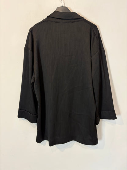 ZARA. Total look negro fluido