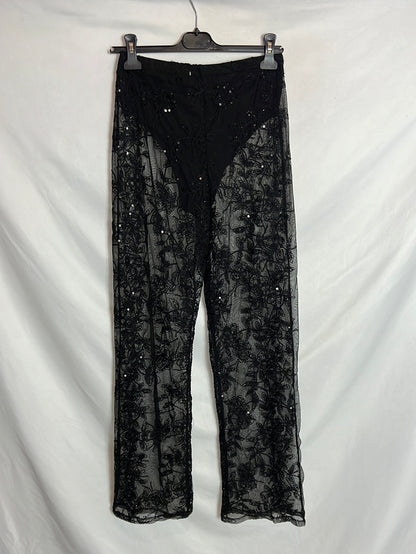 PULL&BEAR . Pantalón negro transparente encaje. T M