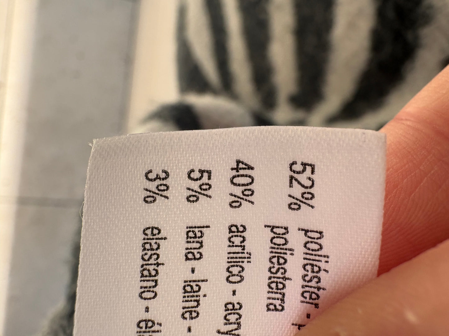 ZARA. Coral beaded jacket. TS