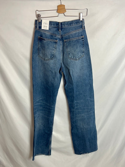 ZARA. Denim pata ancha recto. T 36