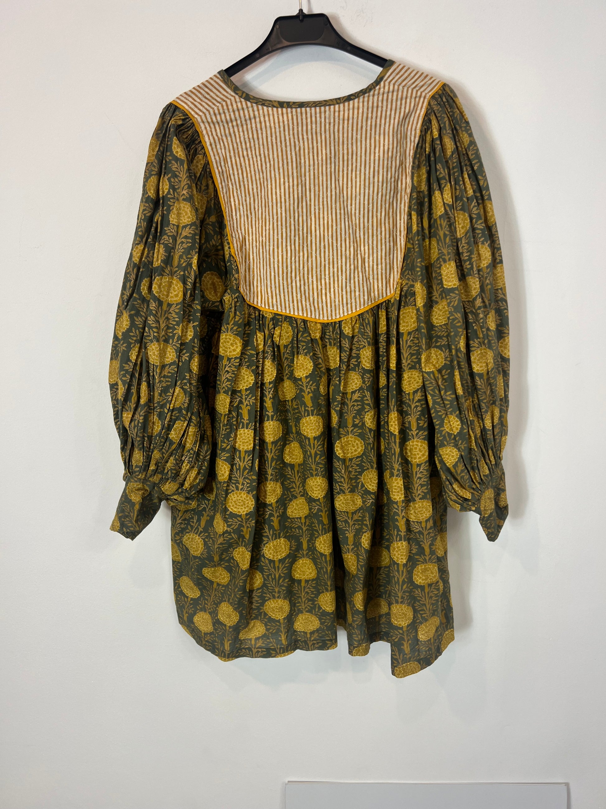 MARIA DE LA ORDEN. Short mustard green dress. TS Hibuy market MARIA DE LA ORDEN. Short mustard green dress. TS Hibuy market