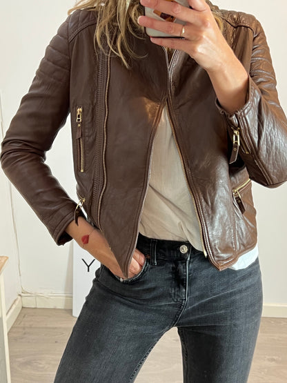 MASSIMO DUTTI. Chaqueta de piel marrón T. 13-14 años (S)