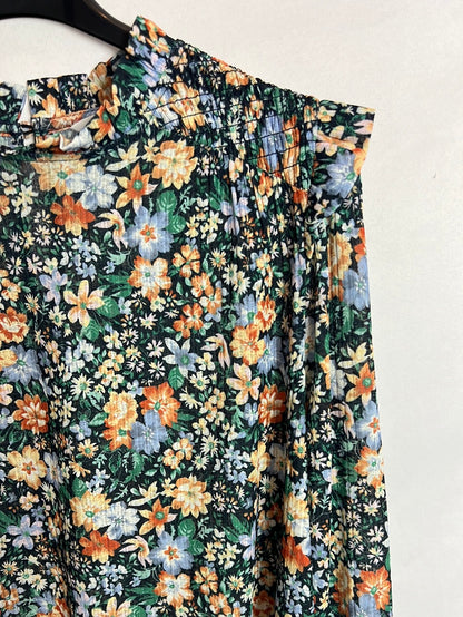 SPRINGFIELD. Ruffle floral blouse. TM