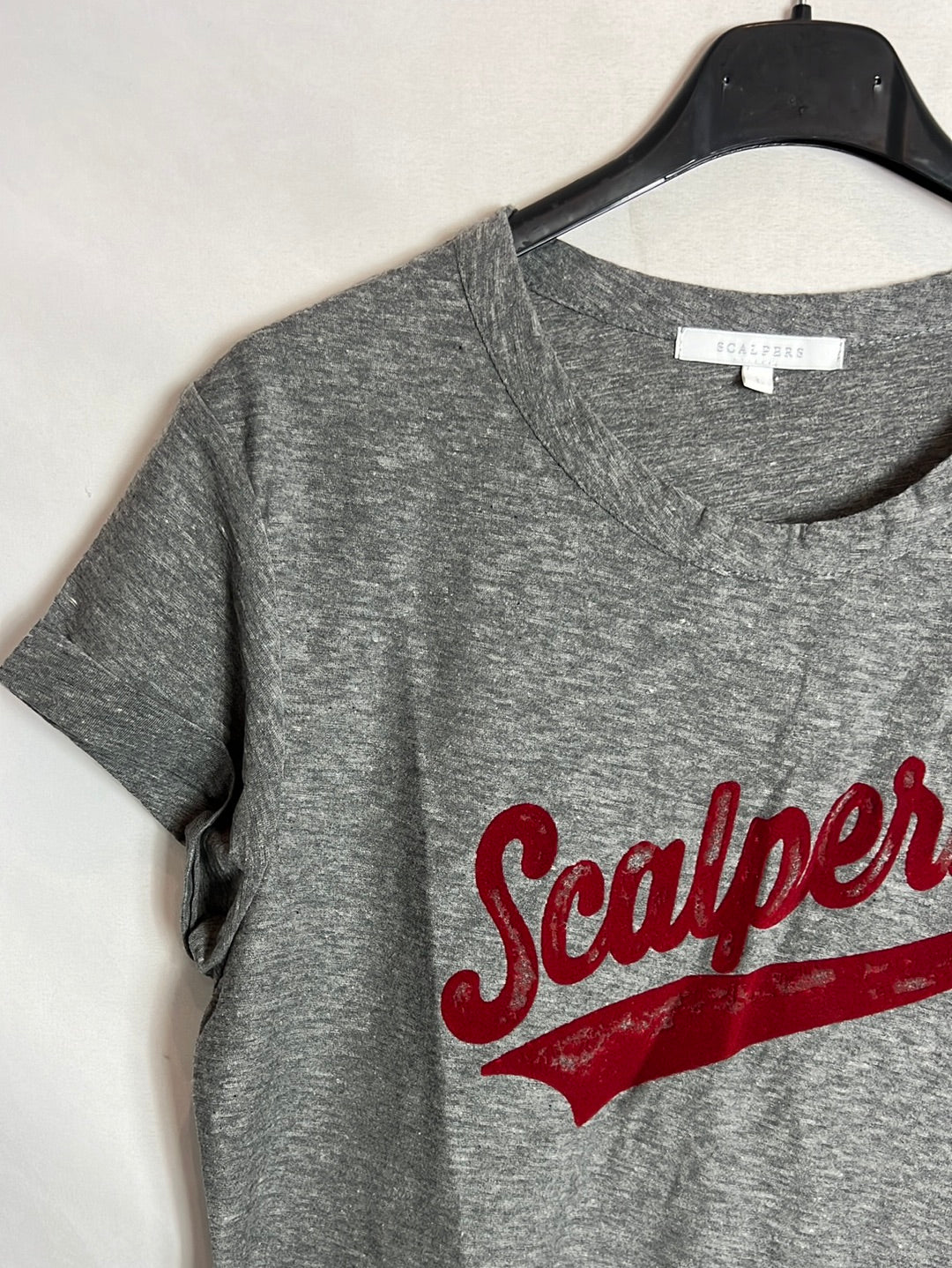 SCALPERS. Heather grey textured logo t-shirt. T l