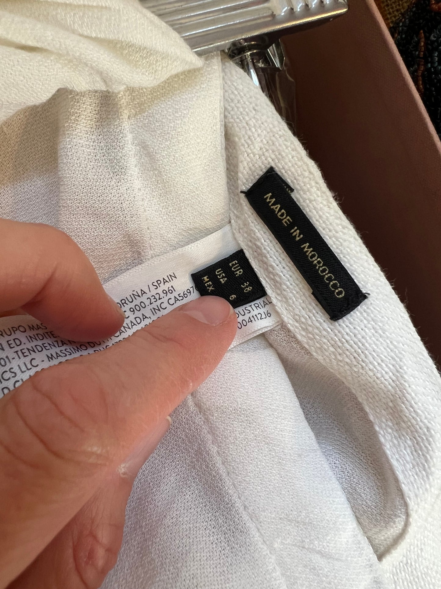 MASSIMO DUTTI. Pantalón blanco lazada mezcla